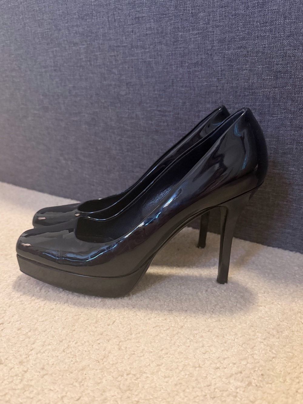 Gucci Vintage Black Patent Leather Pumps